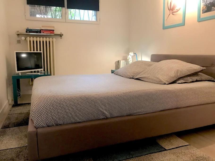 Appartement Cosy, Independant Avec Jardin Meudon Bagian luar foto